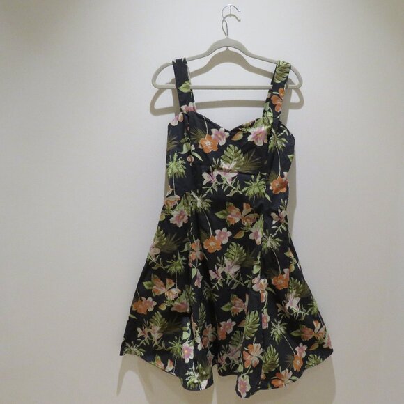 DR FAUST Marrama Palm Tree Exotic Flowers Black Retro Midi Swing Dress Rock Vtg - Picture 2 of 13